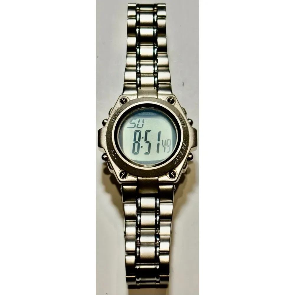 Vintage 1990s RadioShack Digital Talking Watch